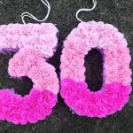 цифры 3 и 0 для круглой даты