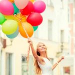 Девушка с шарами