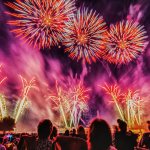 Идеи новогодних вечеринок для подростков: родители тоже будут довольны